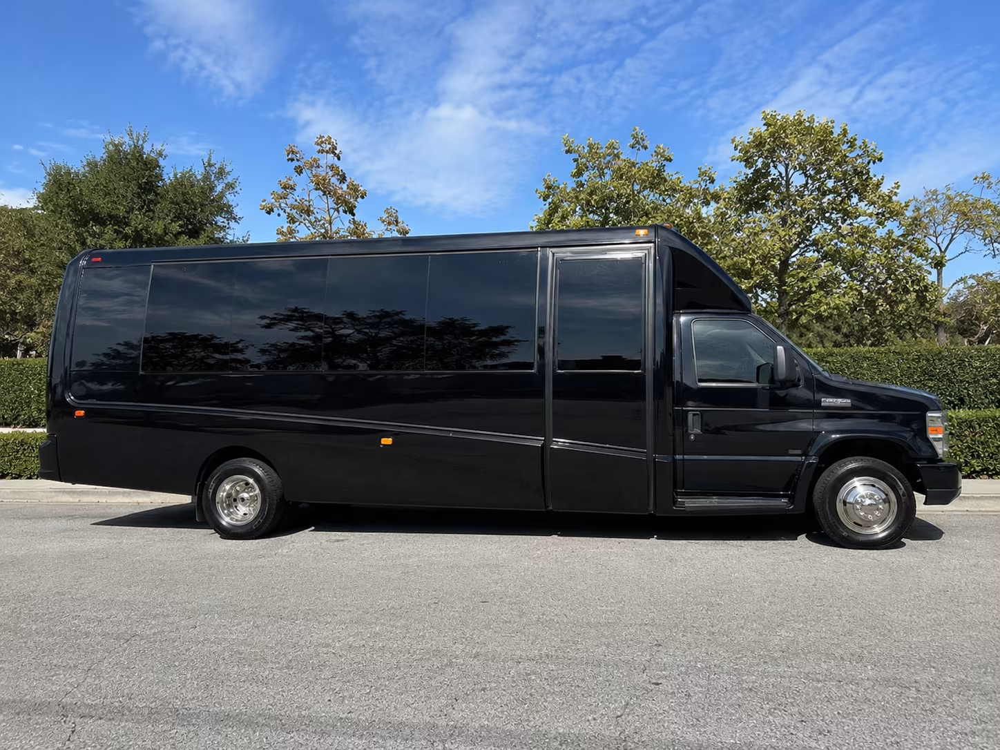 find and book transportation for your next convention or trade show 5