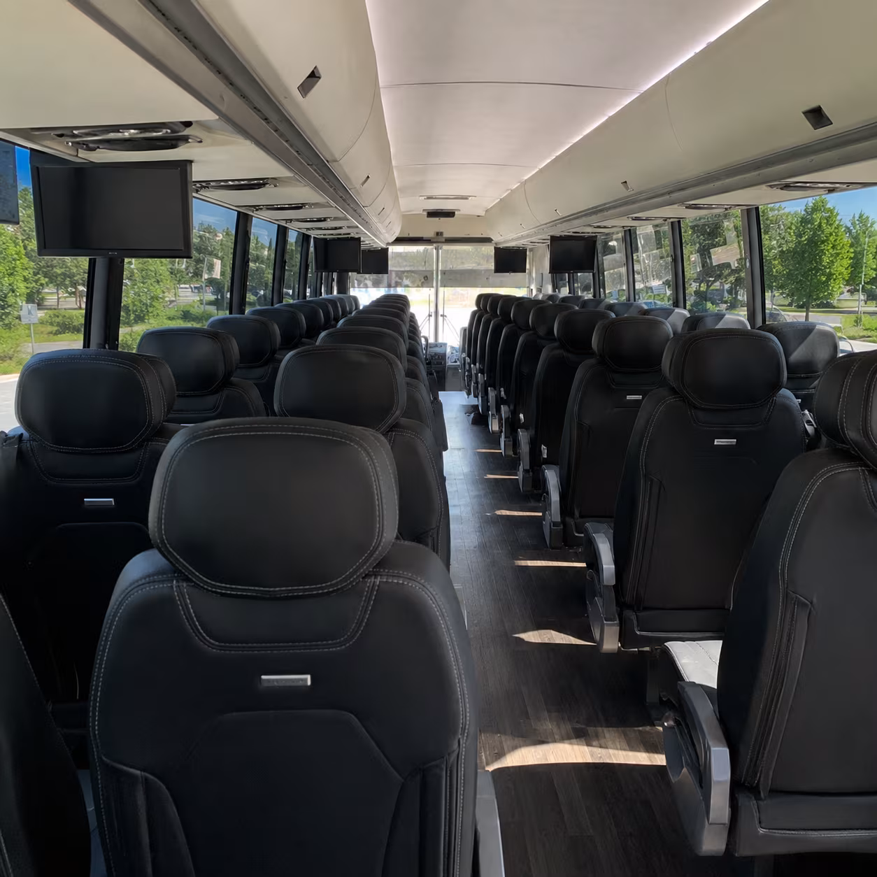 find and book transportation for your next prom 1